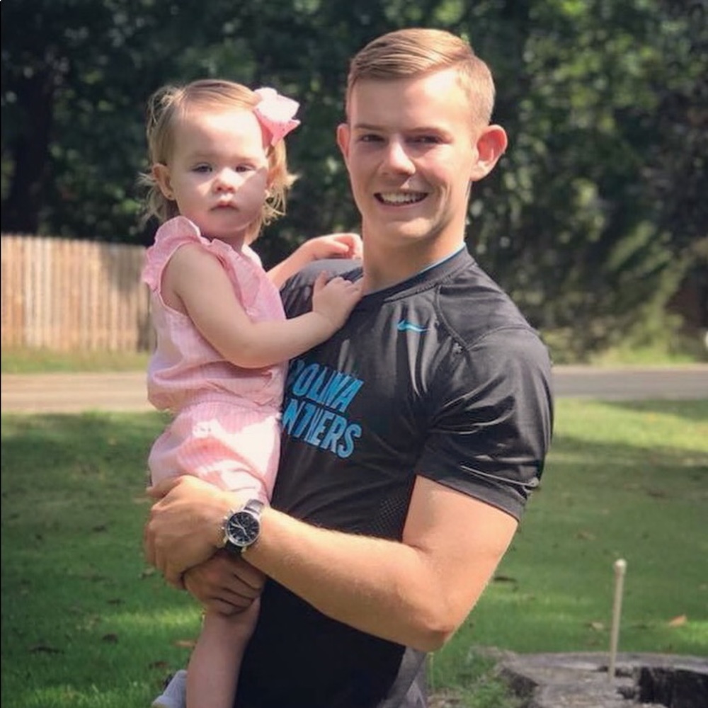 Meet your Posher, Dustyn